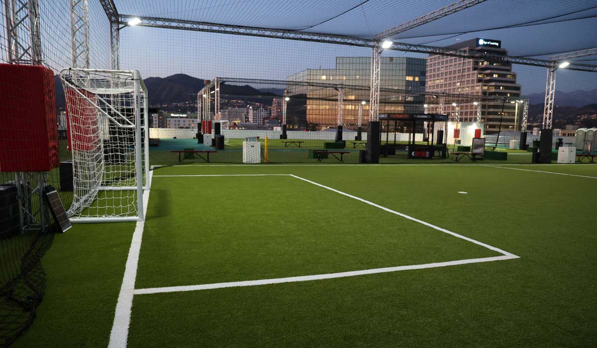 Skyline Pitch at The Amaricana at Brand in Glendale