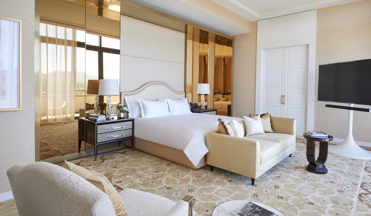 How to Spot of Celebrity in Beverly Hills