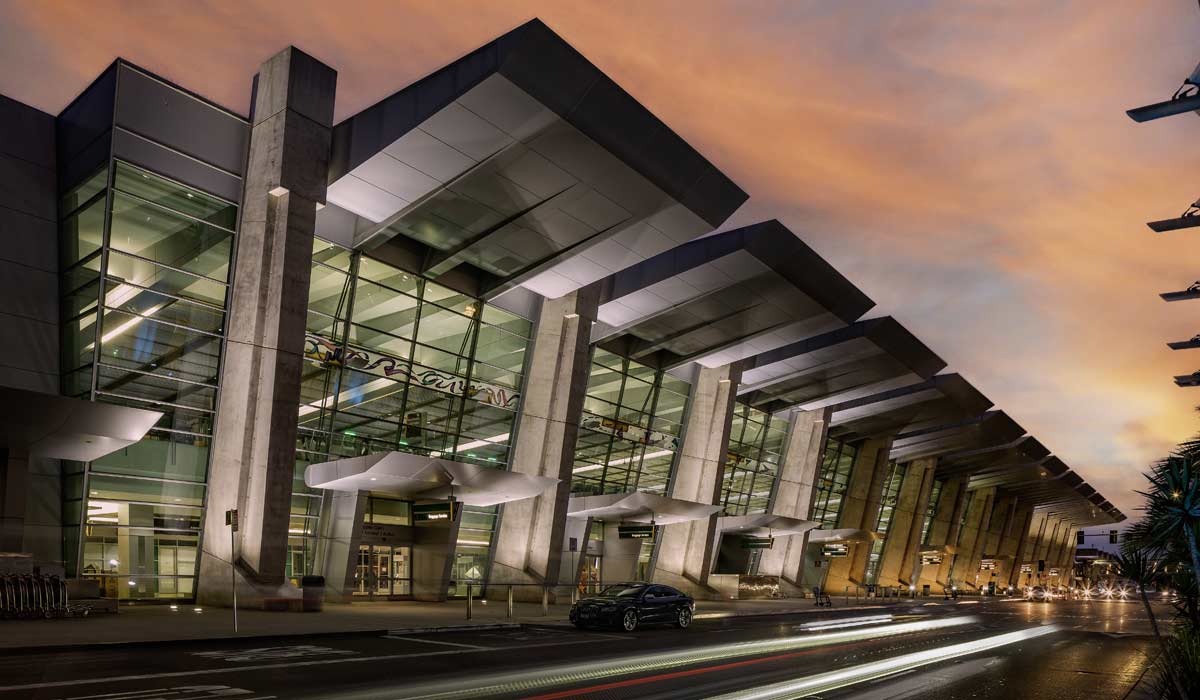 Los Angeles International Airport (LAX)