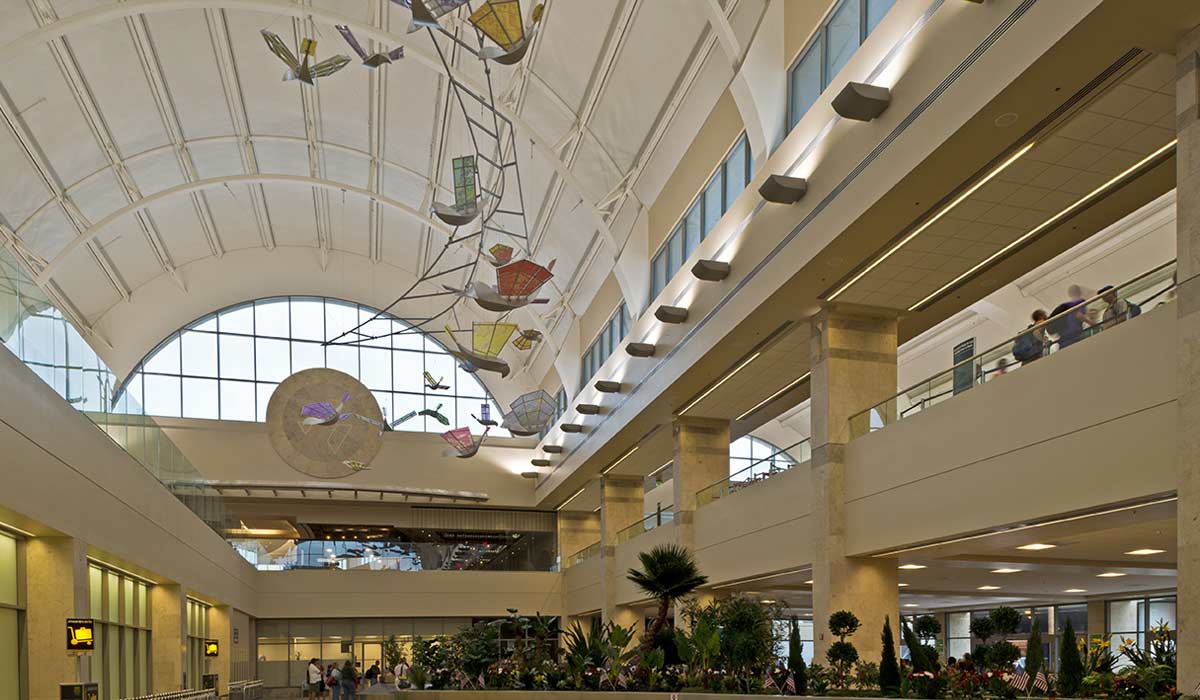 John Wayne Airport (SNA)