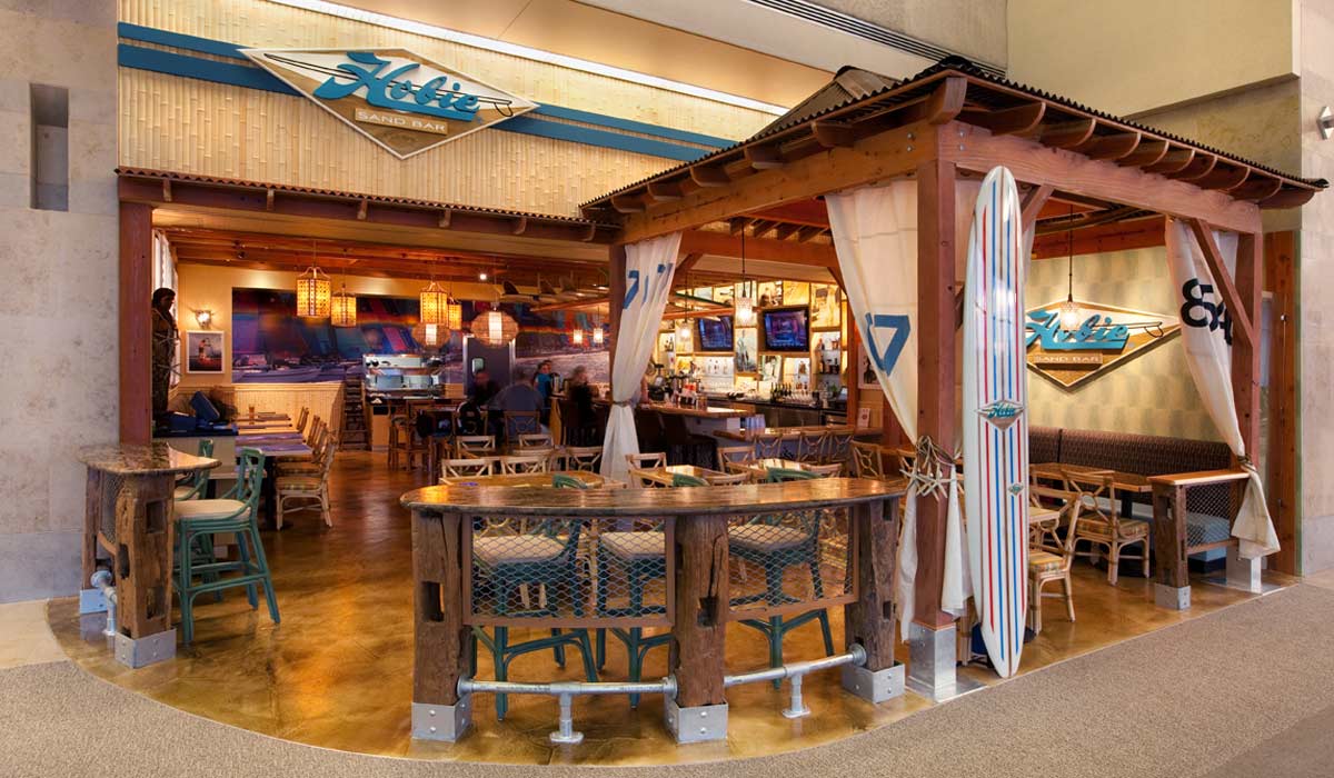John Wayne Airport (SNA)